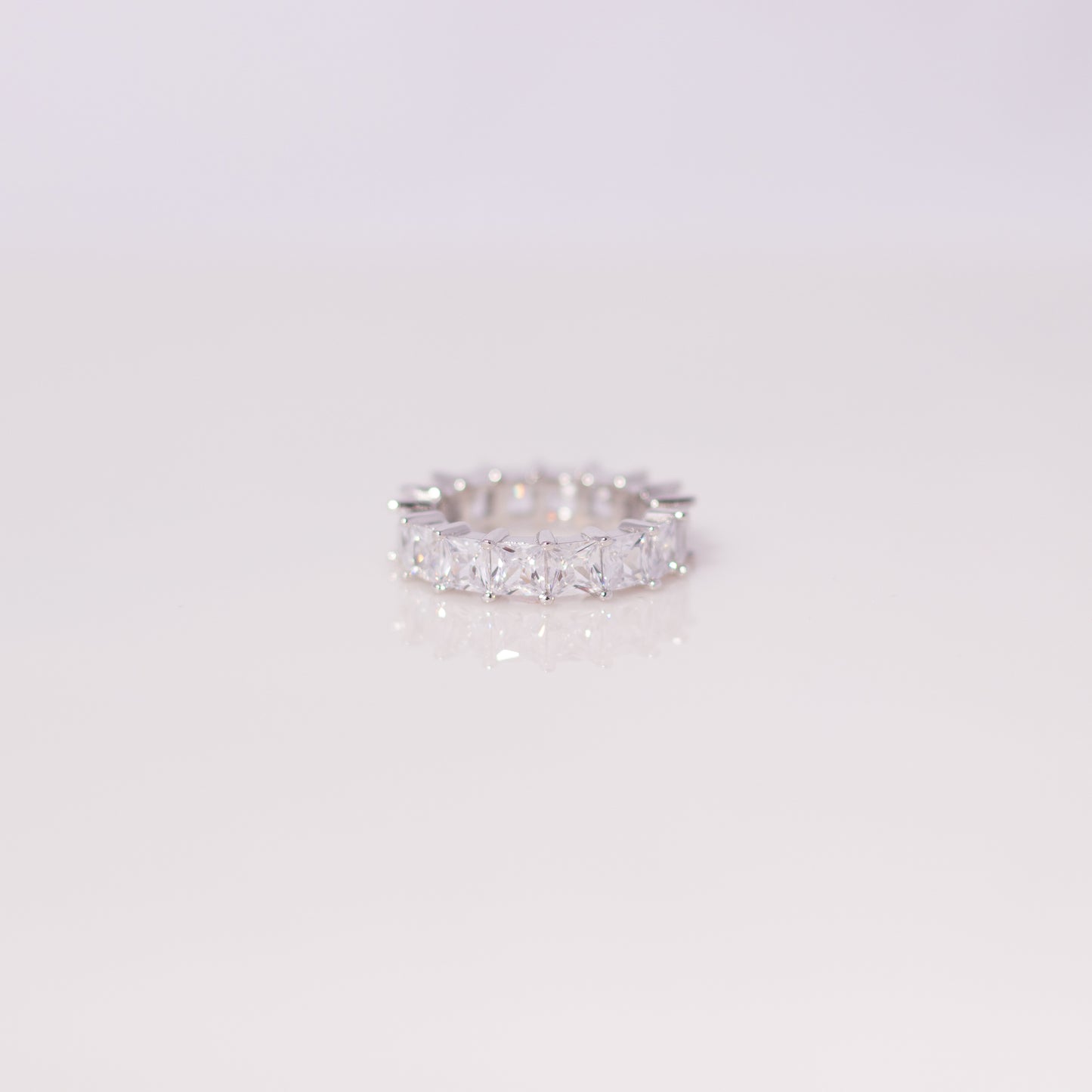 ICY ROSA RING